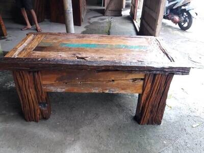 Mesa madera reciclada extraída de embarcaciones antiguas de pesca asiáticas