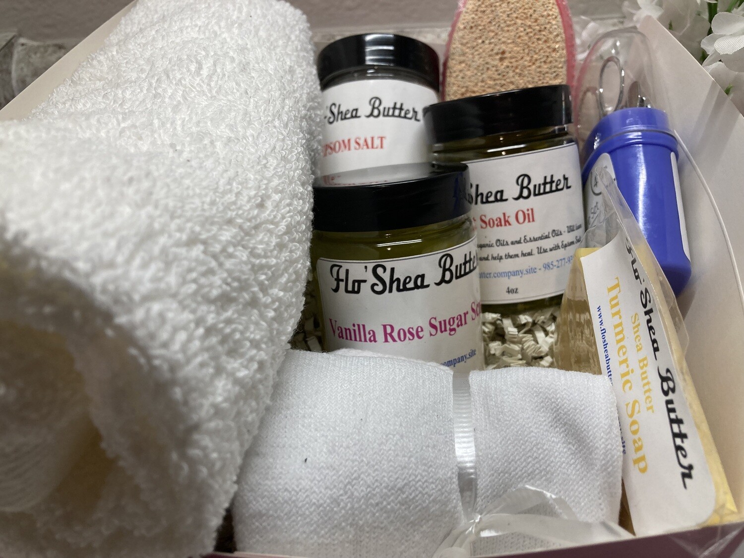 Flo’Shea Butter Foot Spa Basket
