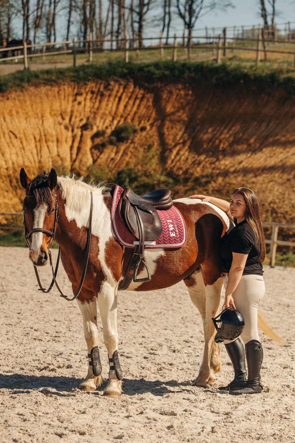 Tapis de selle velours  rubis