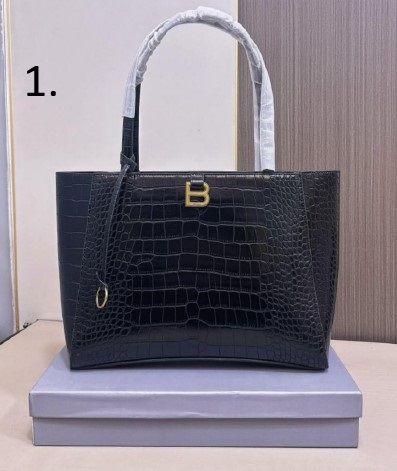 Gorgeous Balenciaga Bags - Afterpay &amp; PayId available - Free shipping Australia wide. - Please note which one you would like in the comments