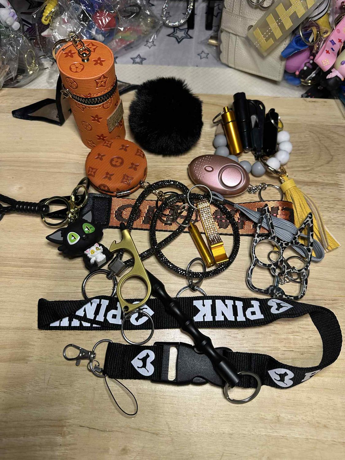 IN STOCK - 16 PIECES KEYCHAINS 1 - (Australia only) - Free shipping Australia wide - Afterpay &amp; PayId Available