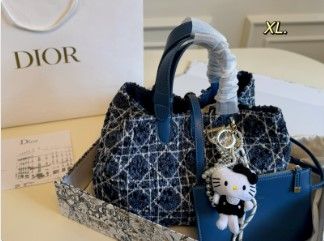 NEW DIOR HANDBAGS - Pre-order (Australia only) - Free shipping Australia wide - Size 31 x 21cm - Please note which Handbag in the comments.