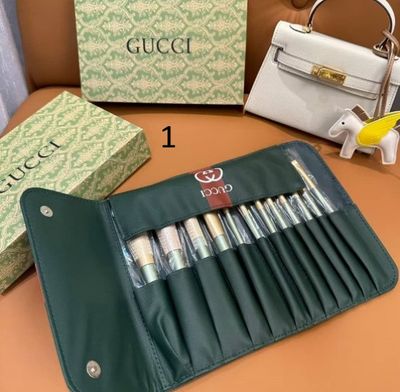 MAKEUP BRUSH SET - Pre-order (Australia only) - PayPal &amp; PayId available - Free shipping Australia wide - Please note which Set in the comments.