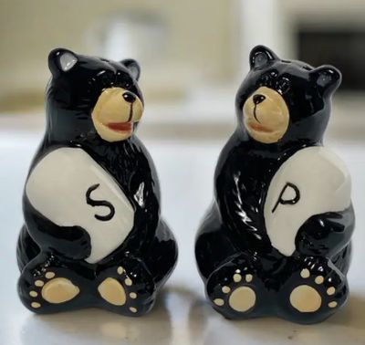 Salt &amp; Pepper Shaker | Bear