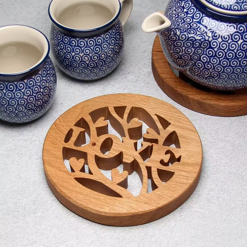 Hand Cut Oak Pot Stand - LOVE by Beamers Designs