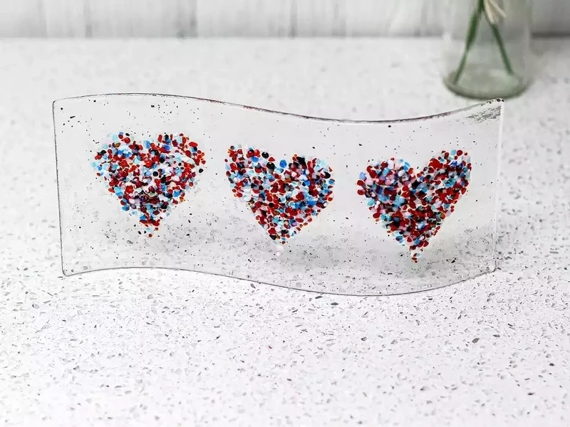 Heart Glass Wave Curve - Multi Red by Jules Jules