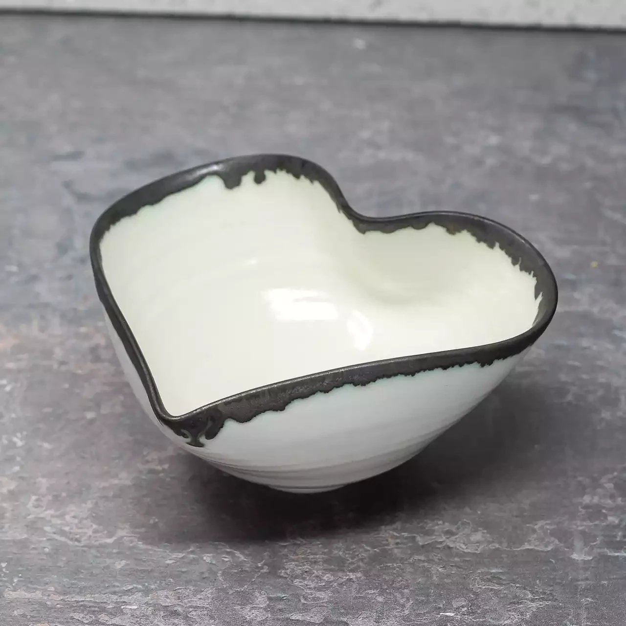 Porcelain Heart Bowl - Medium- Cream With Blackened Rim by Mary Howard-george