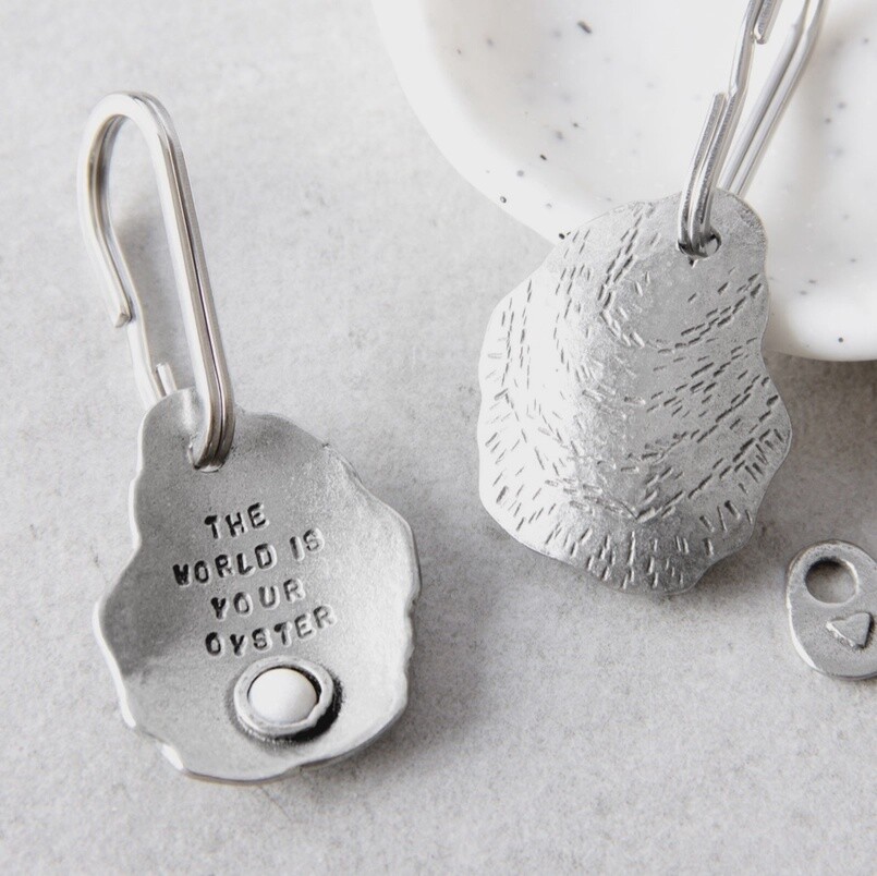 World is Your Oyster Pewter Keyring by Kutuu