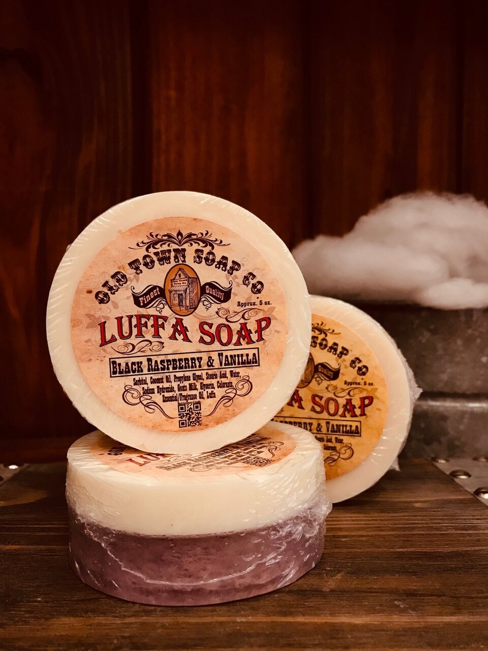 Luffa Soap Goat&#39;s Milk Soap, Scent: Blk Rasb Van