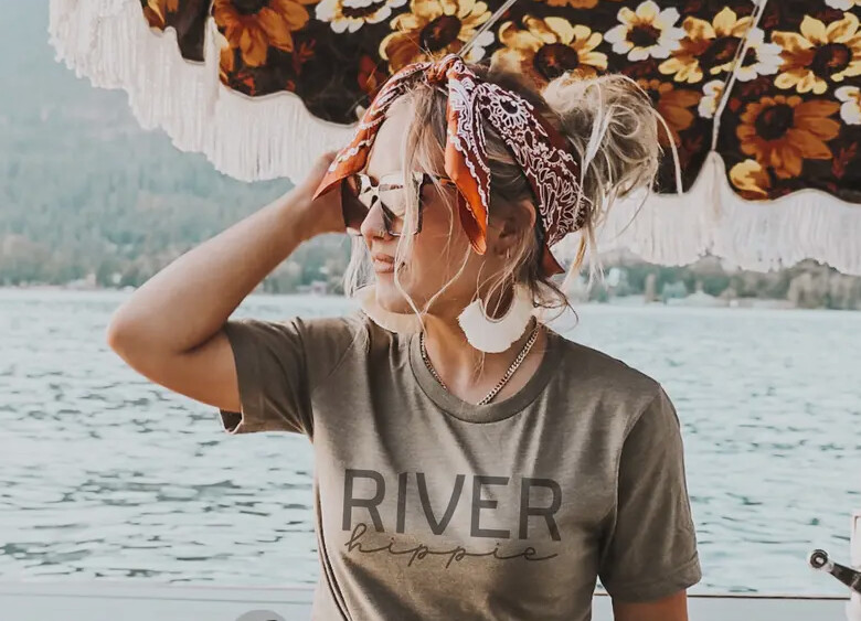 River Hippie Tshirt, Size: Small