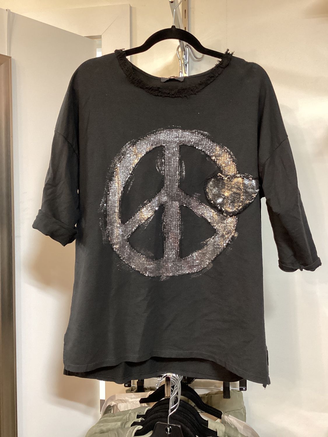 Peace Bling Top, Color: Black