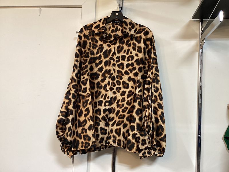 Button Down Cheetah Blouse One Size