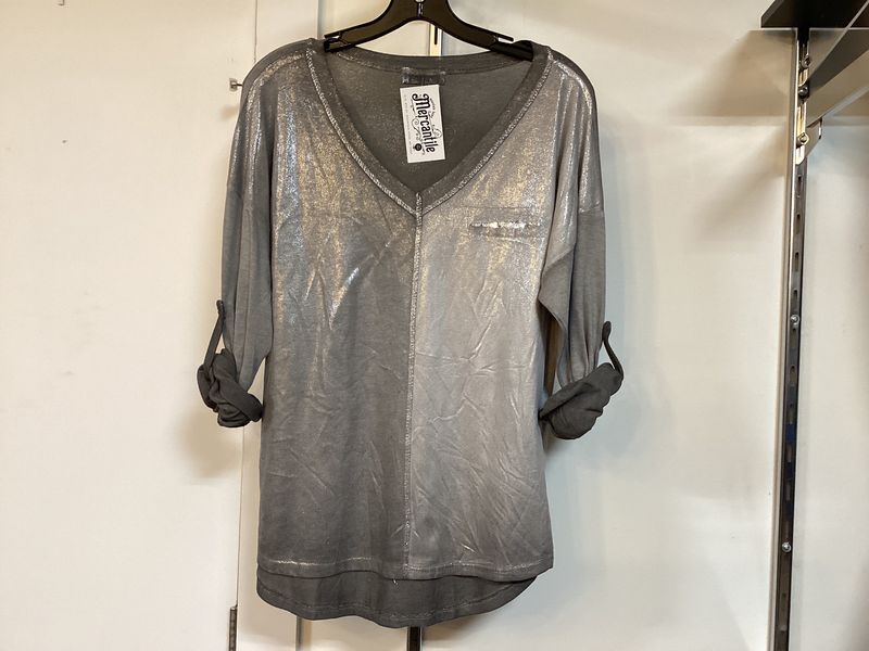 Novelty Top w/ Silver