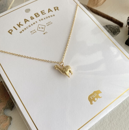 Necklace &quot;Tina&quot; Tiny Llama Charm Gold
