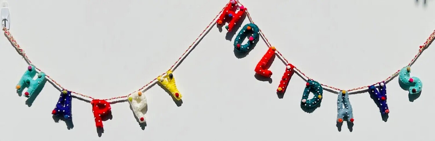Felt Garland Happy Holidays