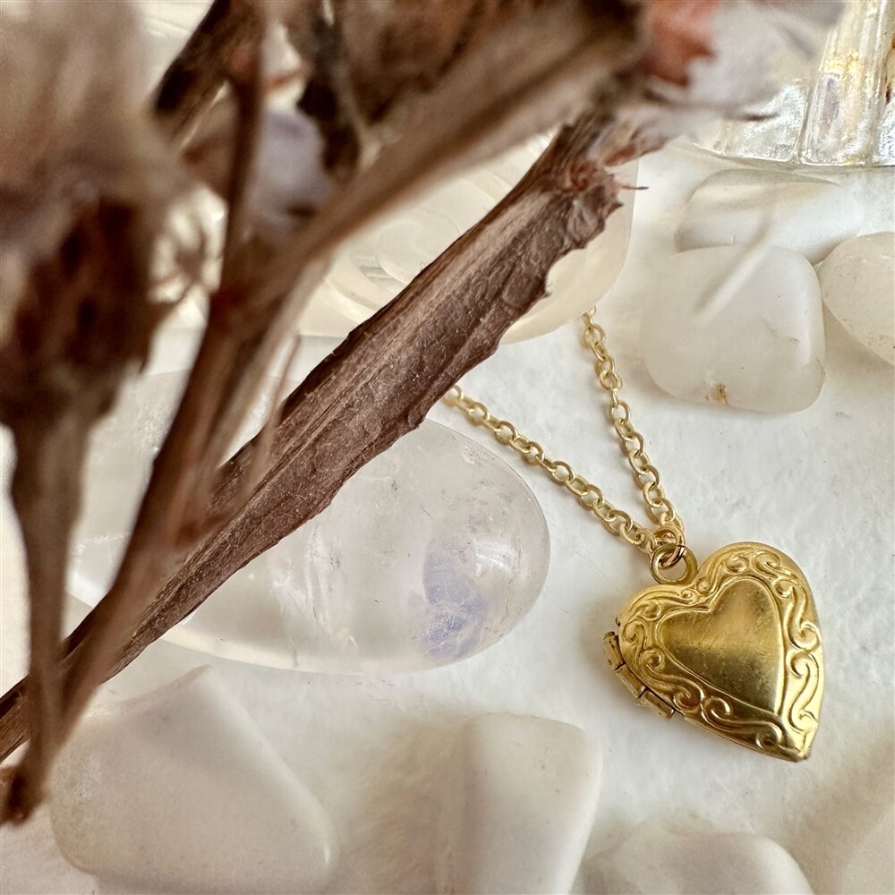 Necklace &quot;Elizabeth&quot; Vintage Heart Shaped Locket Charm in Raw Brass