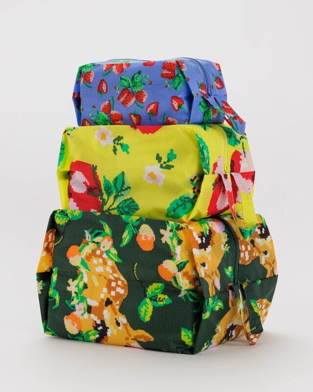 3D Zip Set Needlepoint Fruit