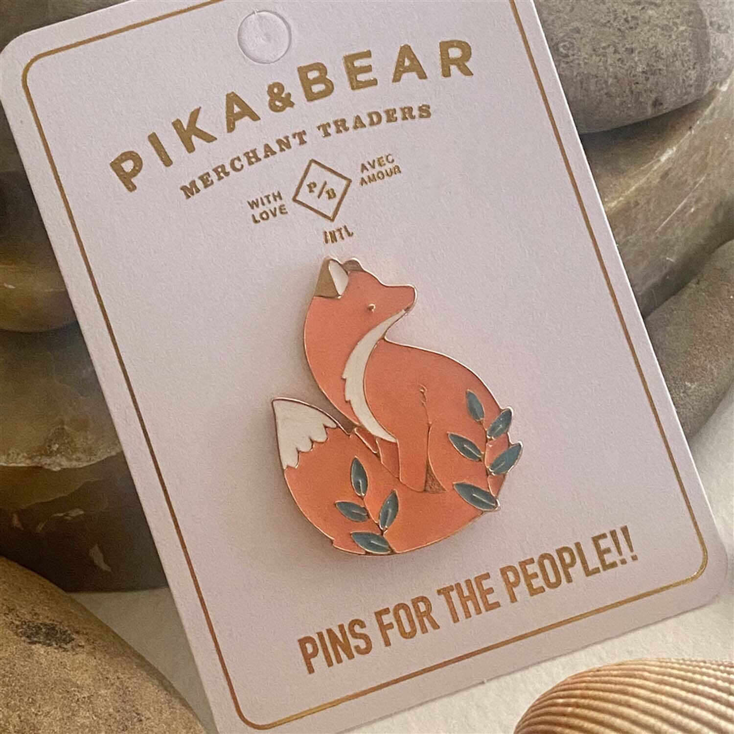 Enamel Pin &quot;Celeste&quot; Handsome Sitting Fox Lapel Pin