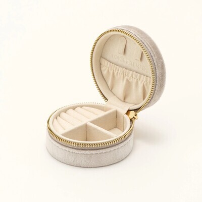 Circle Bon Voyage Jewelry Travel Case Creme