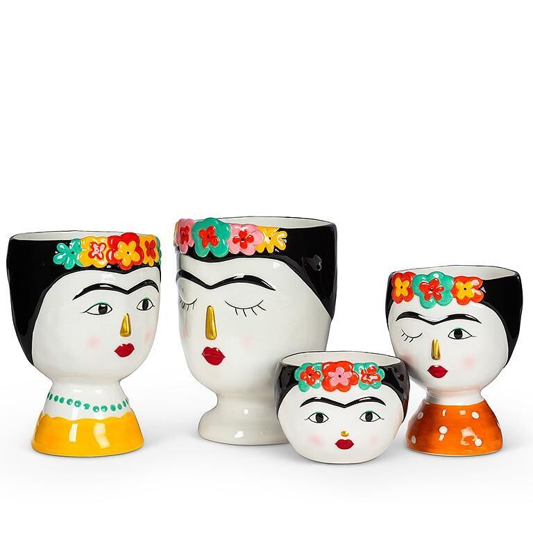 Vase Lady With Flowers Medium