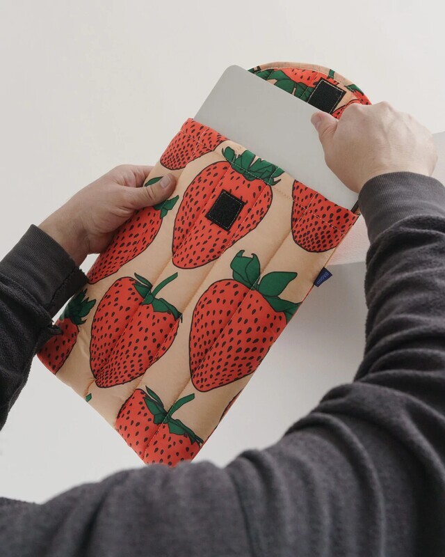 Puffy Laptop Sleeve 13"/14" Strawberry