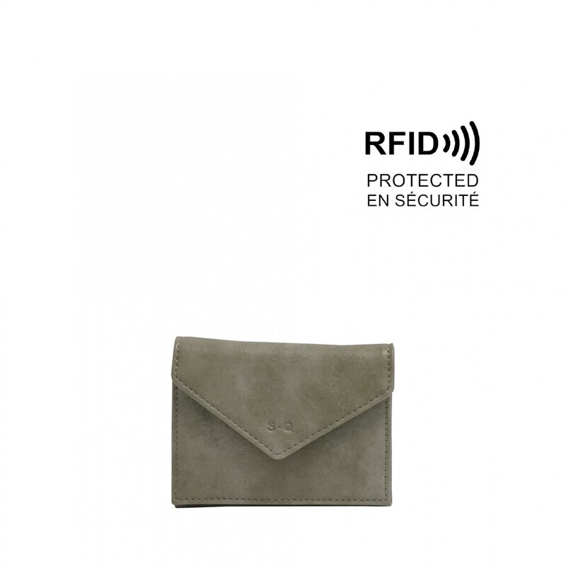 Debbie Card Case Matcha