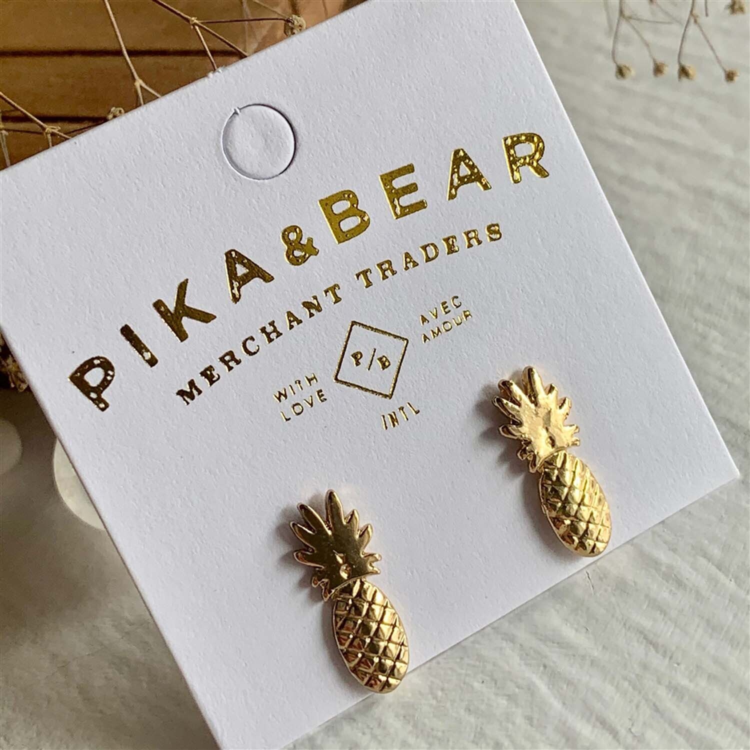 “Aloha” Pineapple Stud Gold