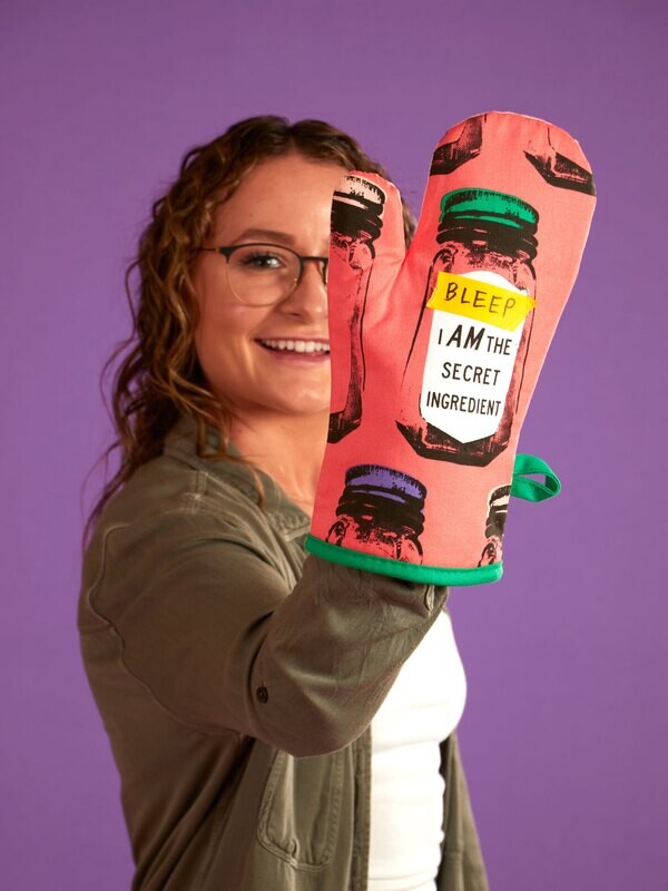 Oven Mitt Bitch I Am The Secret Ingredient