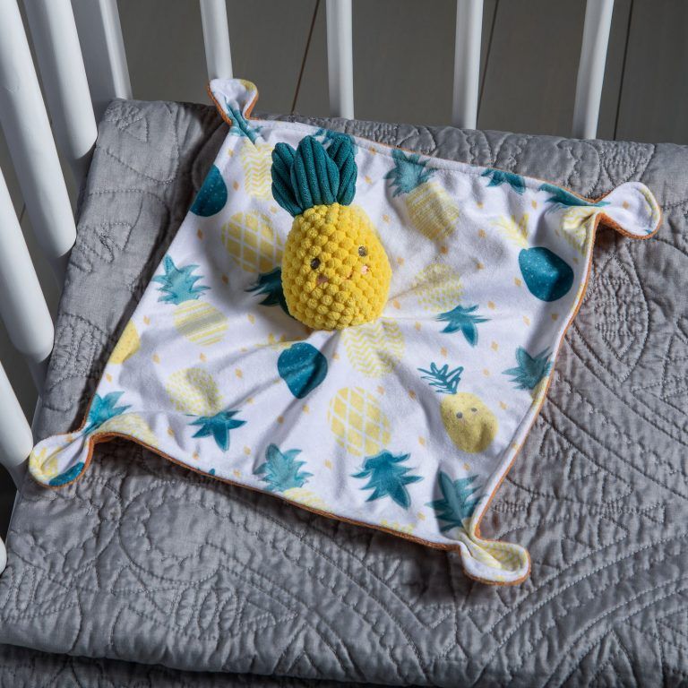 Sweet Soothie Blanket Pineapple