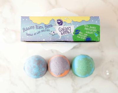 Galaxy Bomb Gift Pack