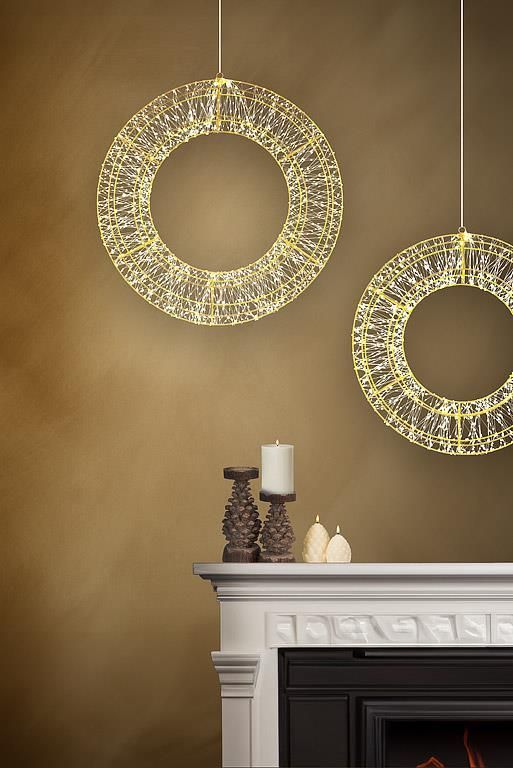 Medium 1800L Micro LED Wreath