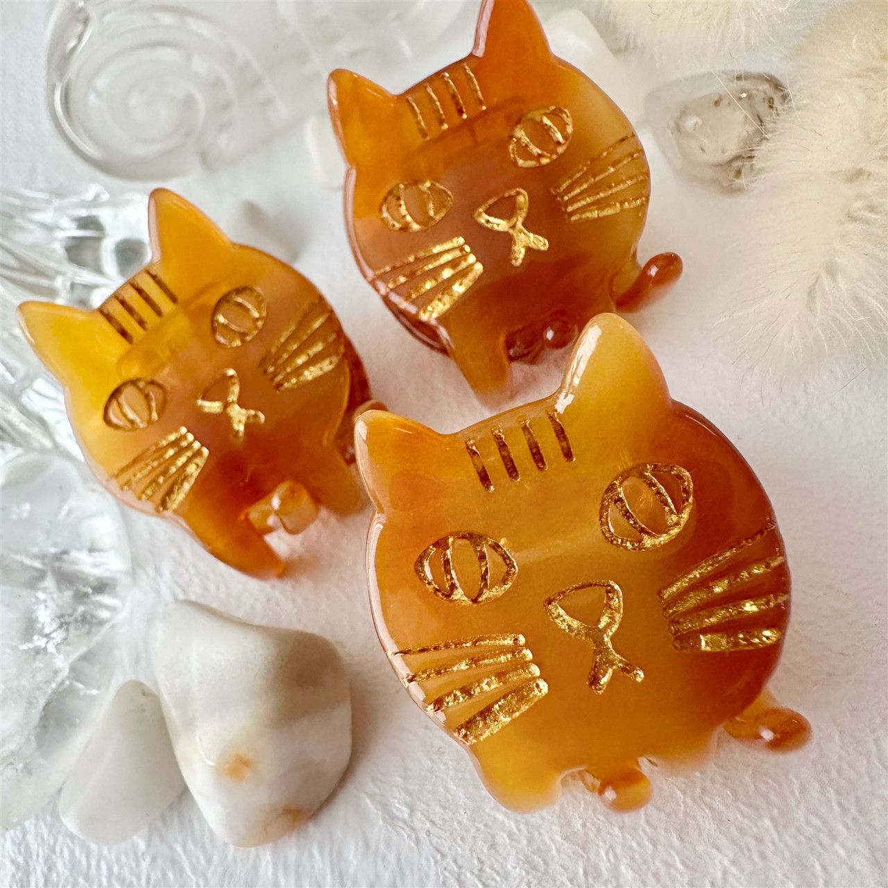 &quot;Trouble&quot; Cat Hair Claw in Ginger
