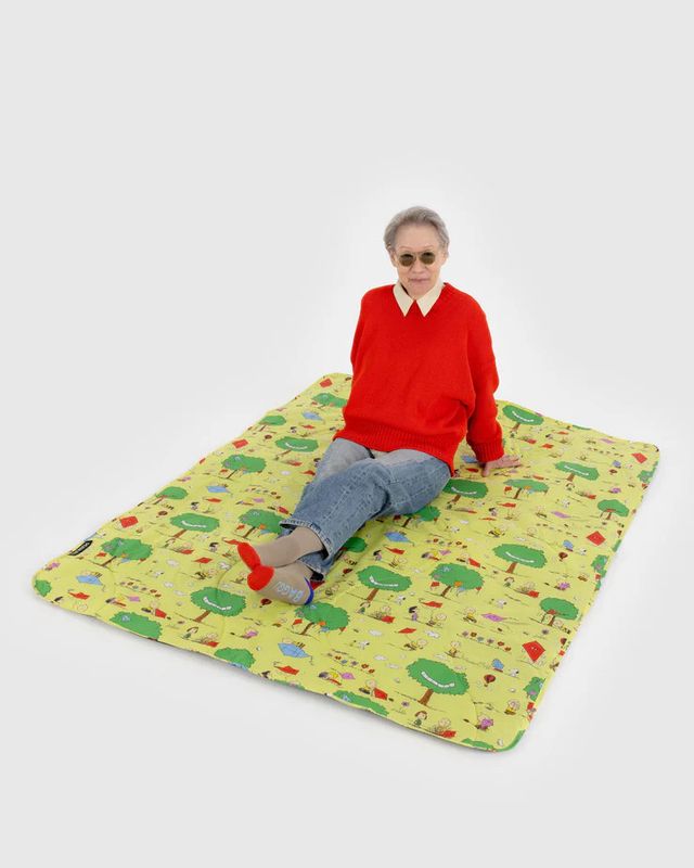 Puffy Picnic Blanket Peanuts Kite Eating Tree