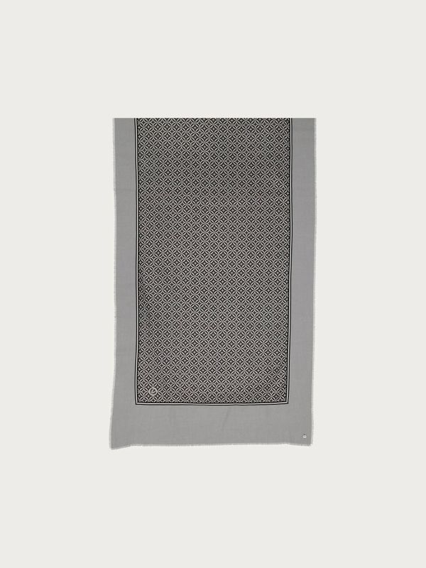 Patchwork Stole With Graphic Print in Silk Blend