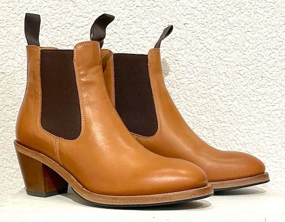 Goodyear Welted Mid-Heel Chelsea Tan, Size: 36