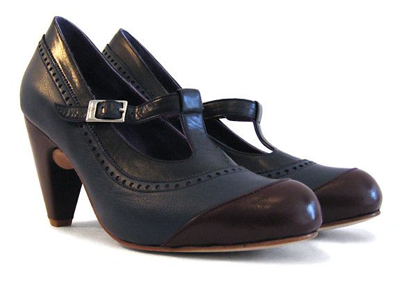 MV7 T-Strap Navy &amp; Oxblood, Size: 6