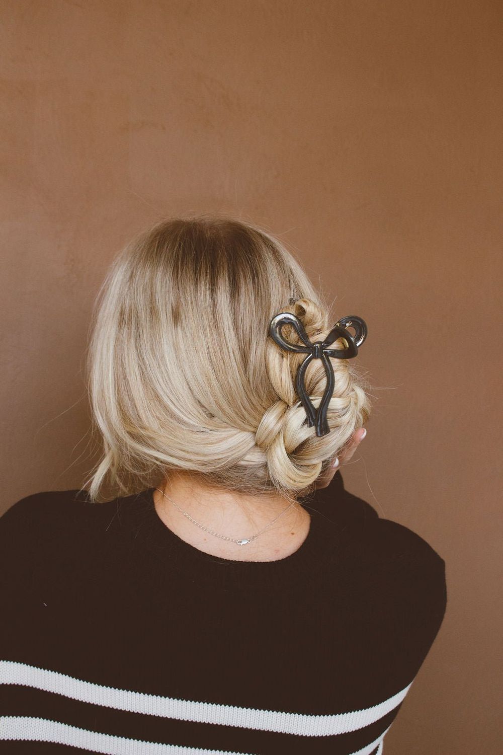 Vintage Bow Clip Charcoal
