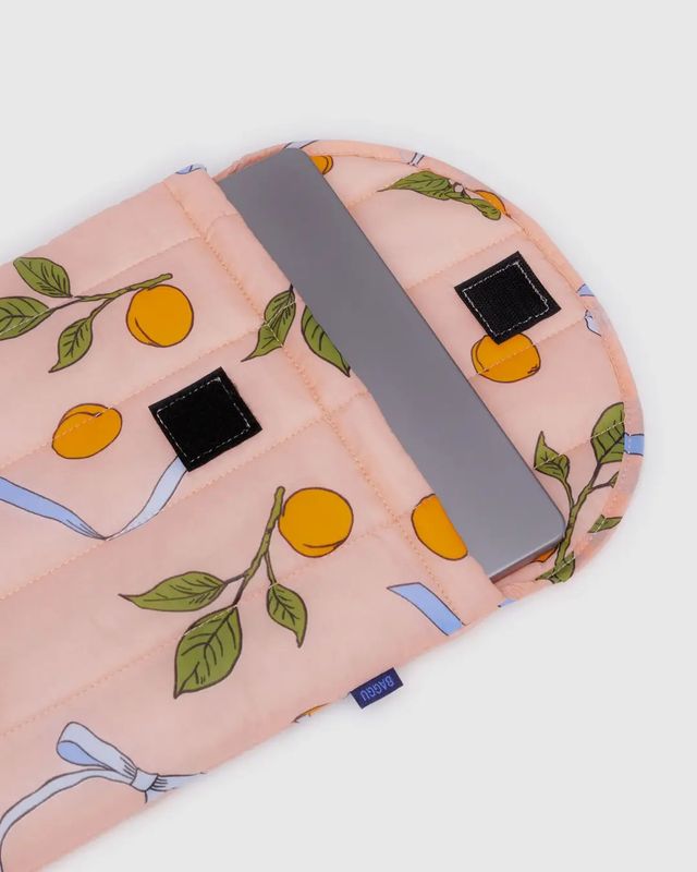 Puffy Laptop Sleeve 13"/14" Apricots &amp; Ribbons