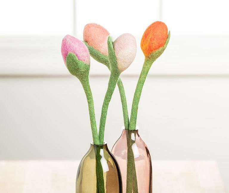 Felt Tulip Stem w/Leaf (Sold Individually)