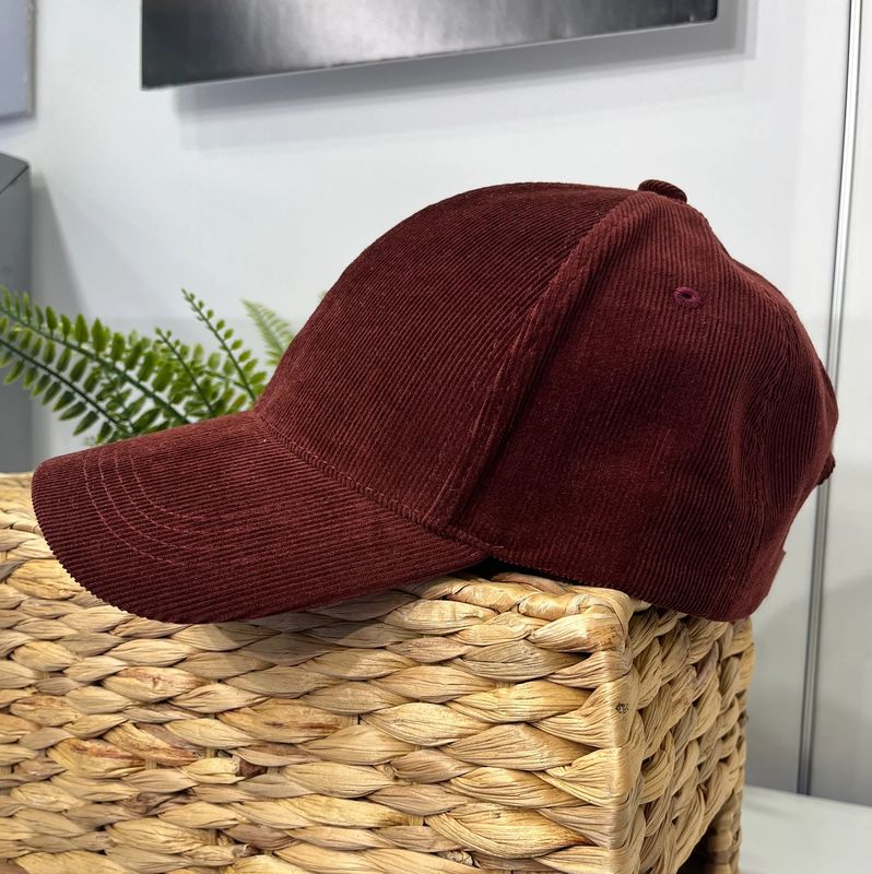 Classic Cap Corduroy Bourdeaux