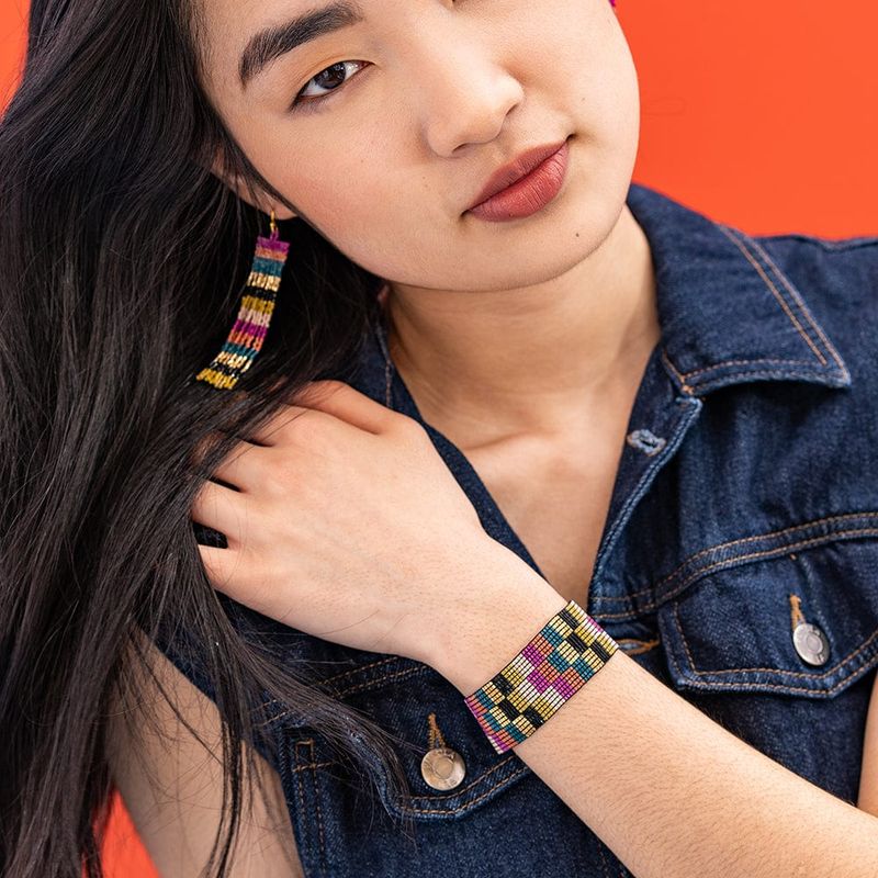 Kenzie Mixed Vertical Colourblock And Stripes Beaded Stretch Bracelet Rio