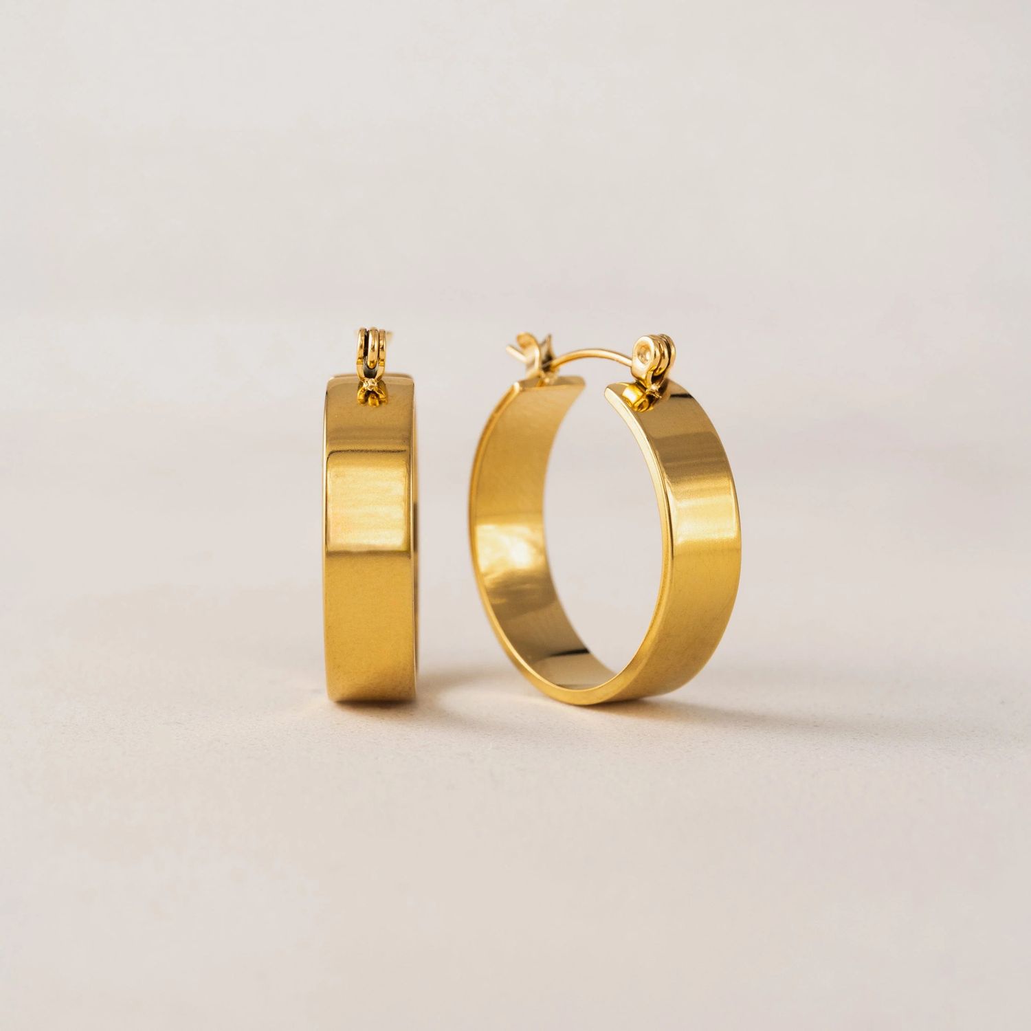 Khloe Hoop Waterproof Earrings Gold