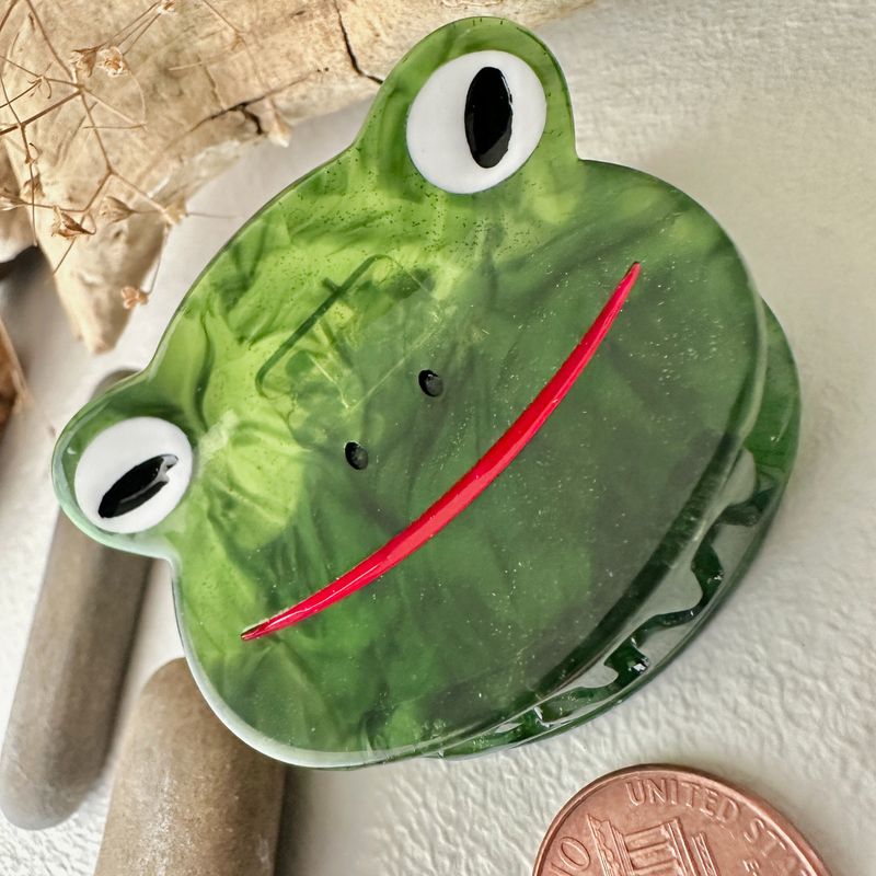 "Freg" Frog Hair Claw