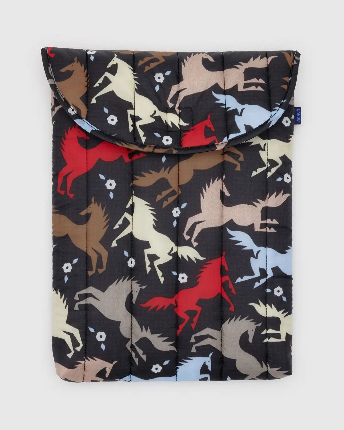 Puffy Laptop Sleeve 16&quot; Horse Cut Outs