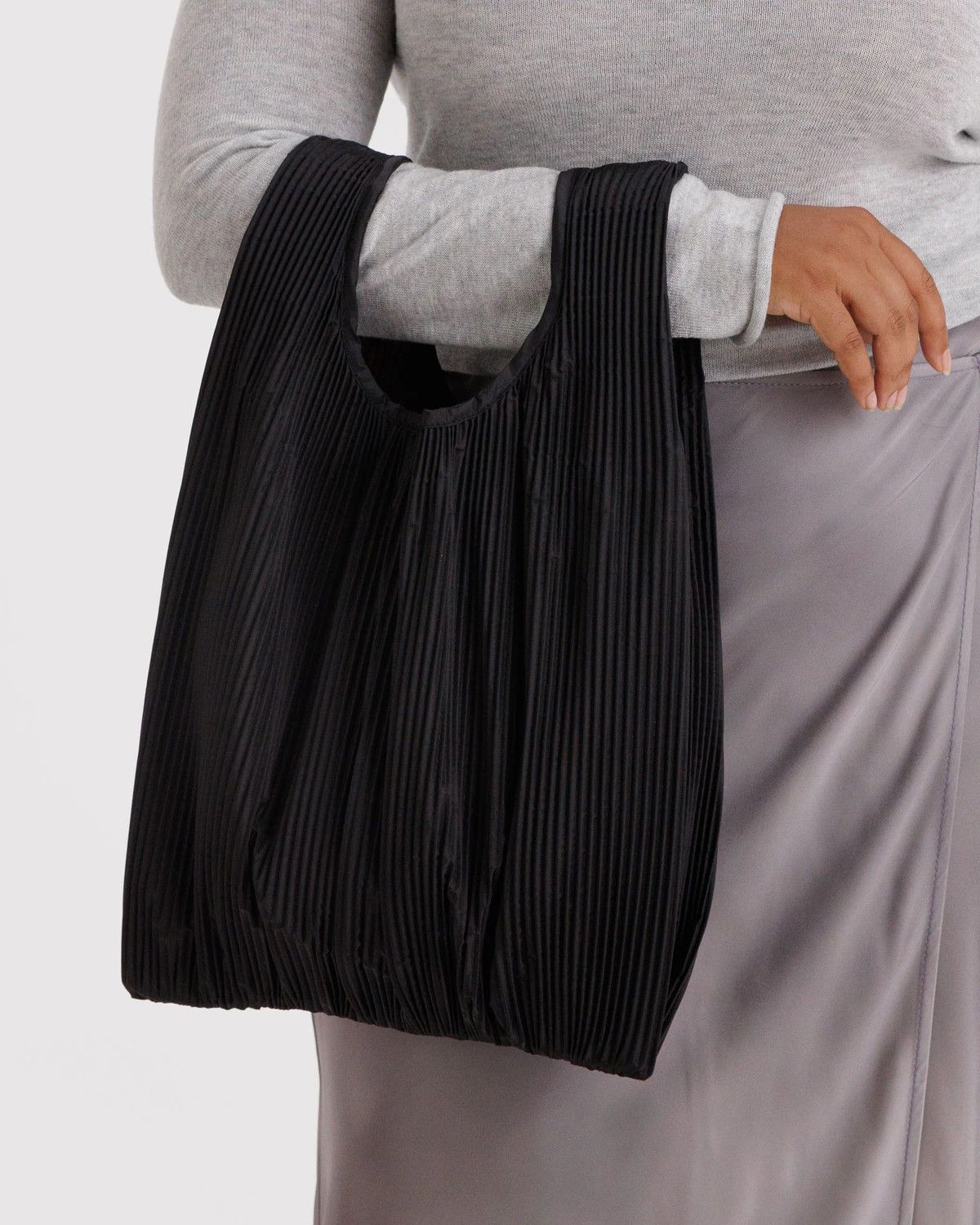 Pleated Baggu Black