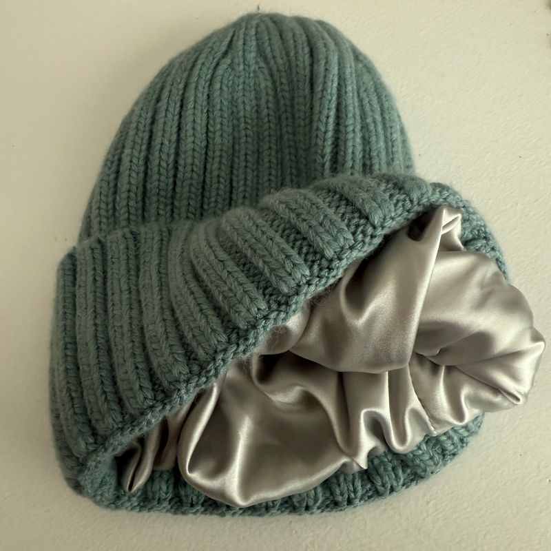"Aspen" Cashmere Blend Ribbed Toque Ice