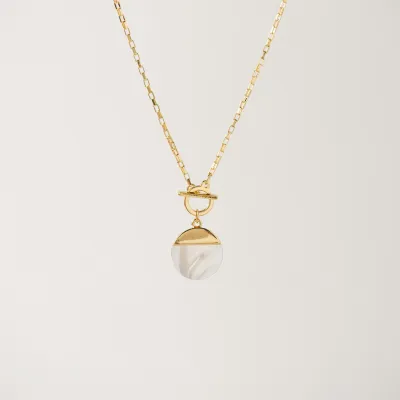 Oasis Toggle Necklace White