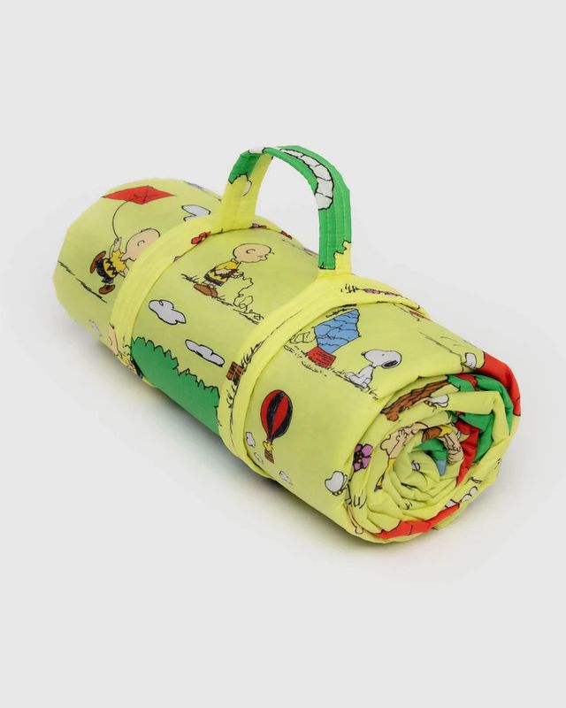 Puffy Picnic Blanket Peanuts Kite Eating Tree