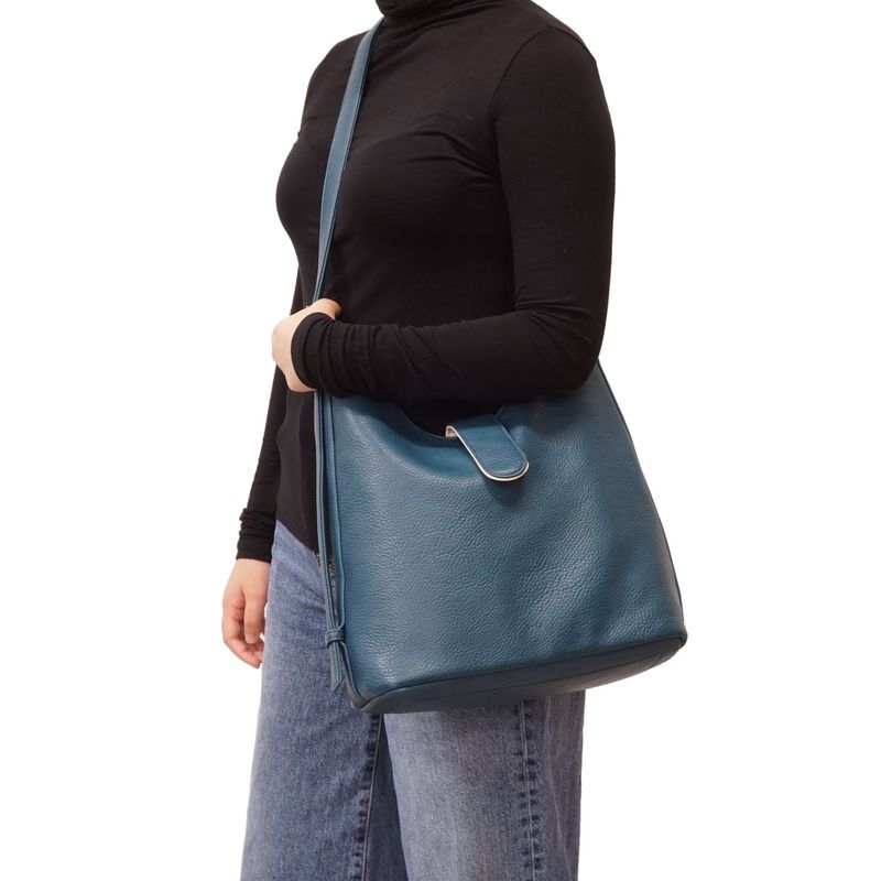 Mona 2-in-1 Reversible Hobo Marshmallow/Deep Forest