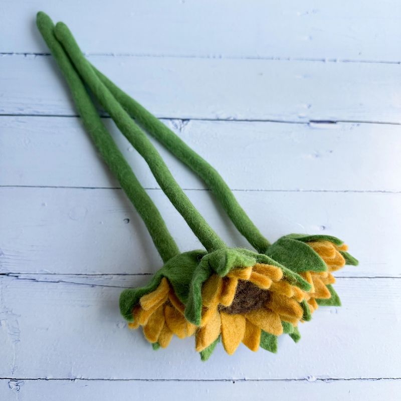 Single Felt Sunflower with Stem